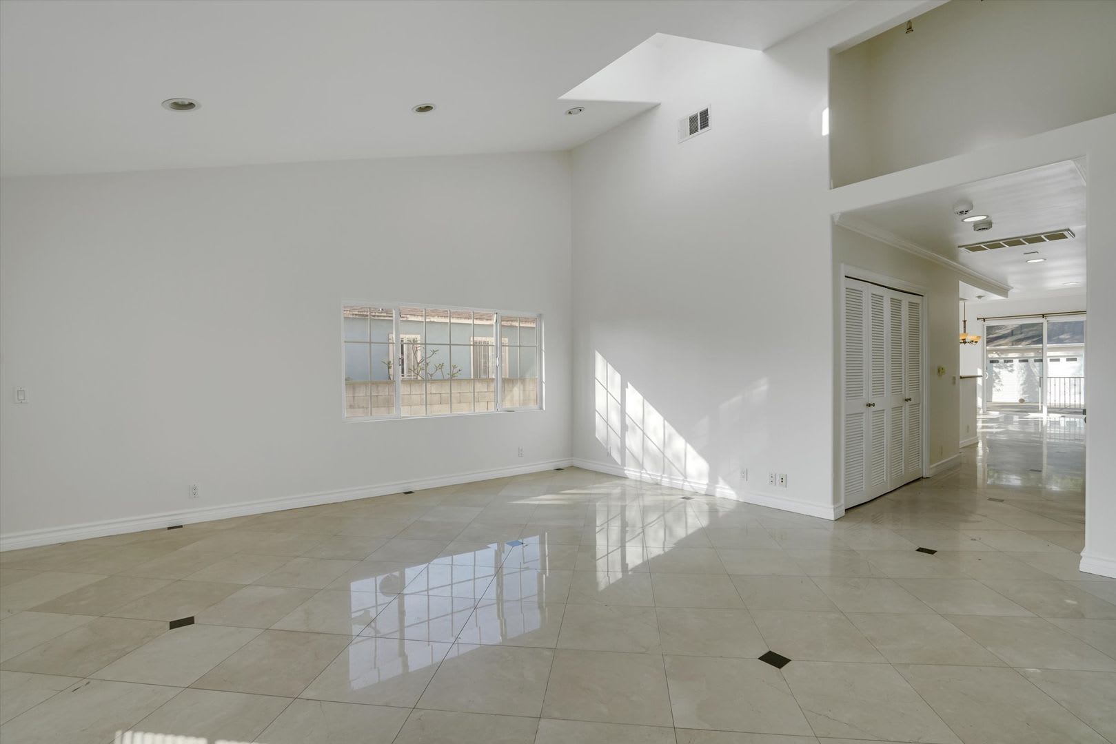 Get This House Now – photo 4