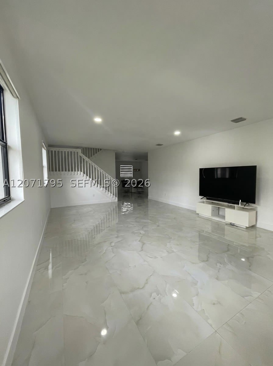 9260 W 35Th Ln – photo 2