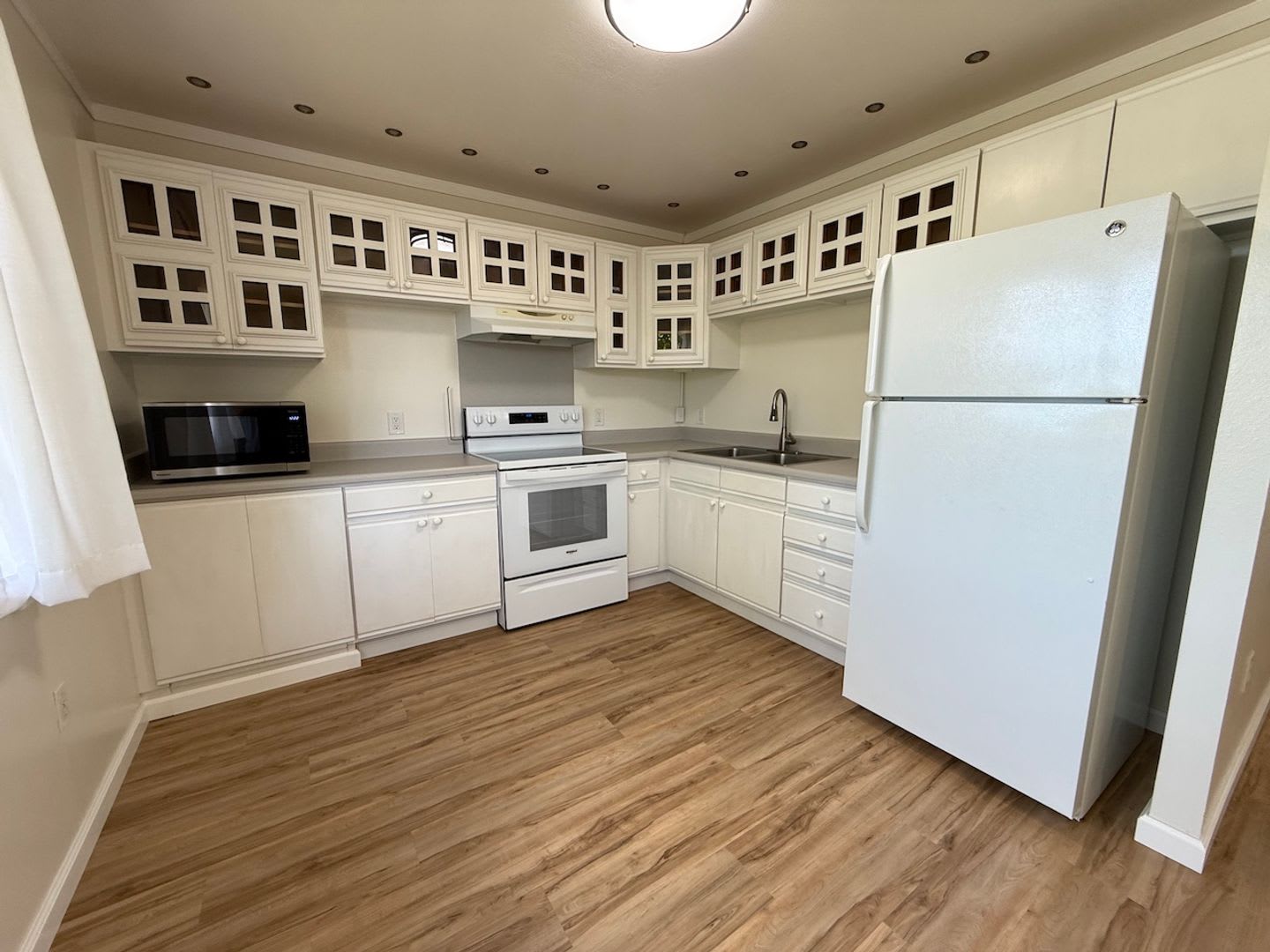 For Rent – photo 4