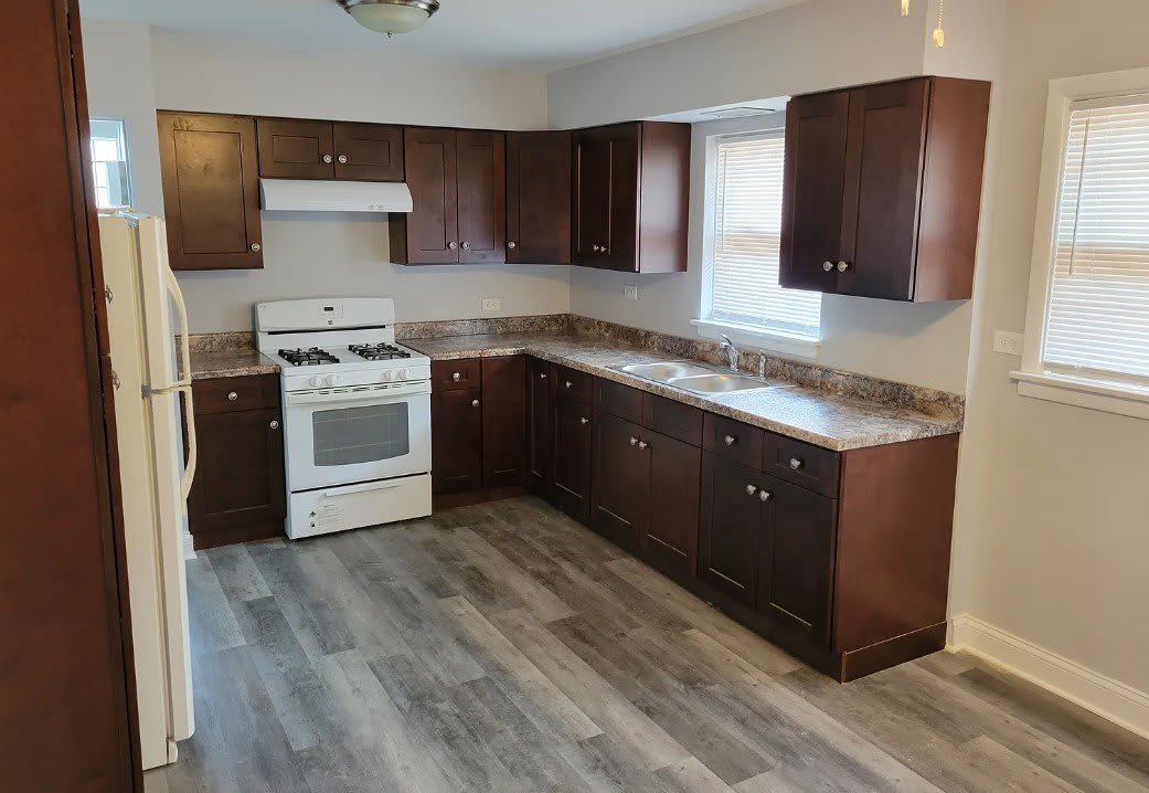 9035 S Euclid Avenue – photo 3