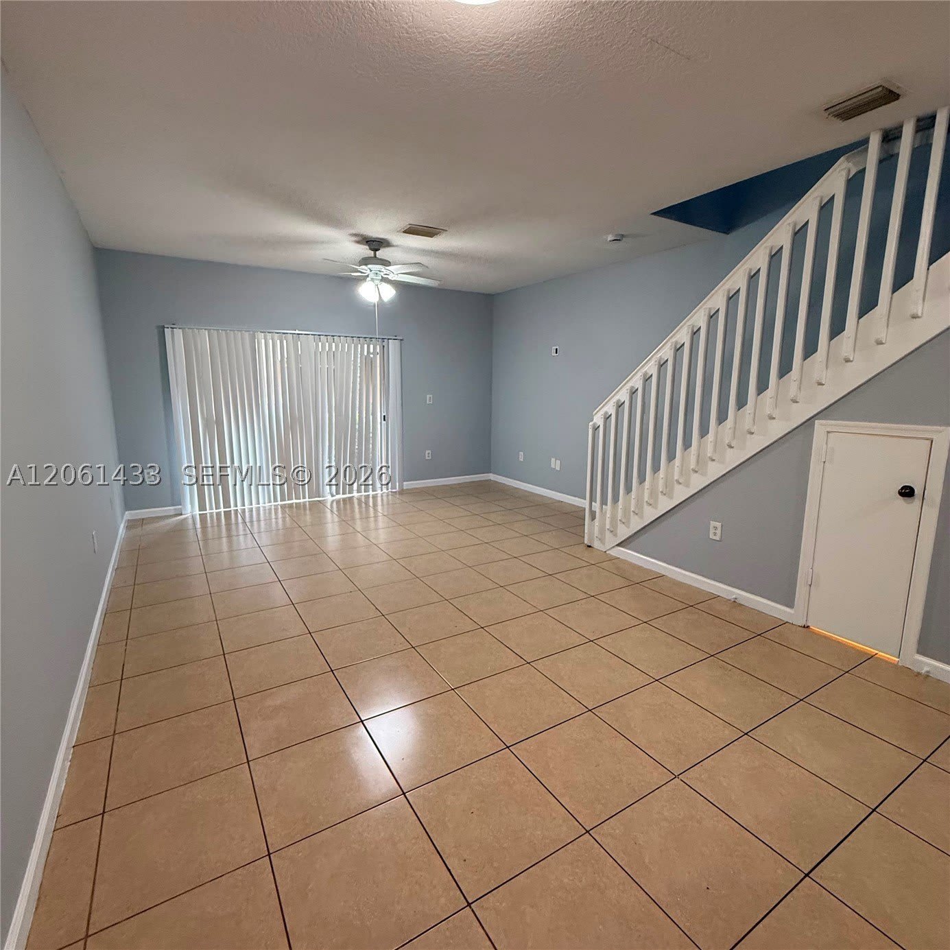 8811 S ISLES CR – photo 4