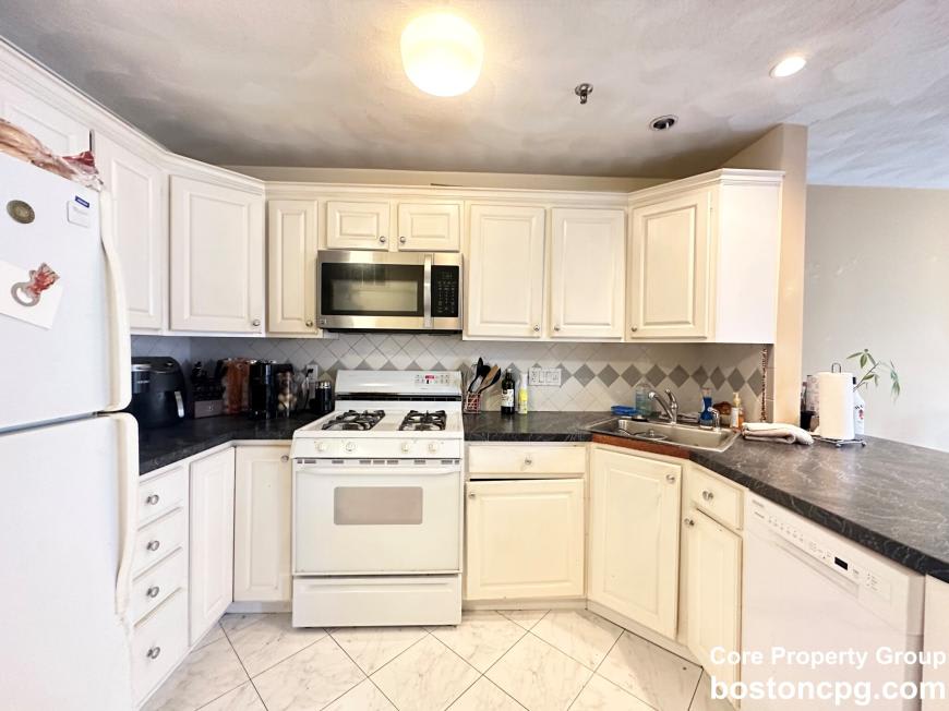 237 Hanover – photo 2