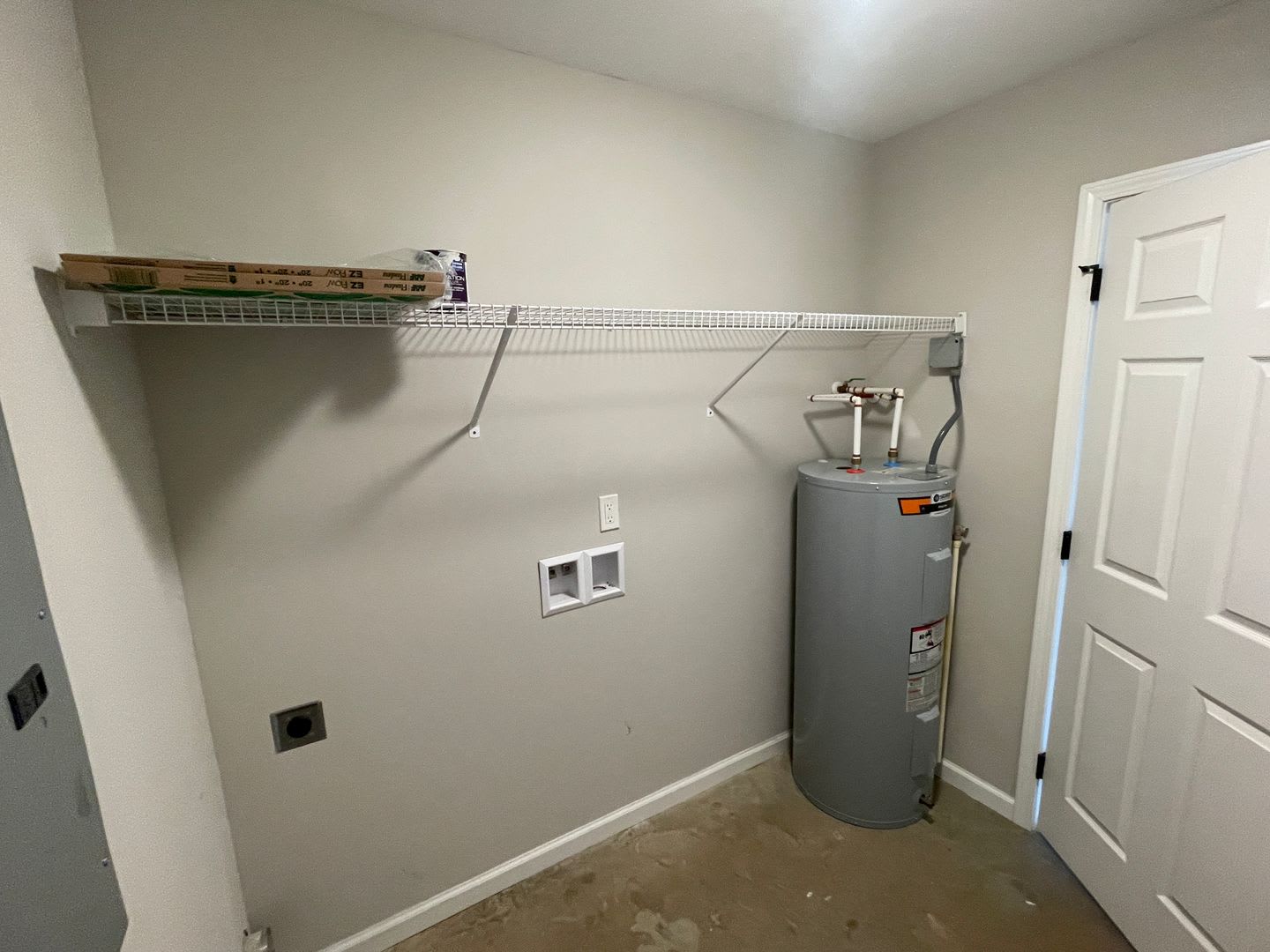 Available 10/7/2026! Fantastic 2 bedroom, 1 bath duplex available in Denver, NC – photo 5