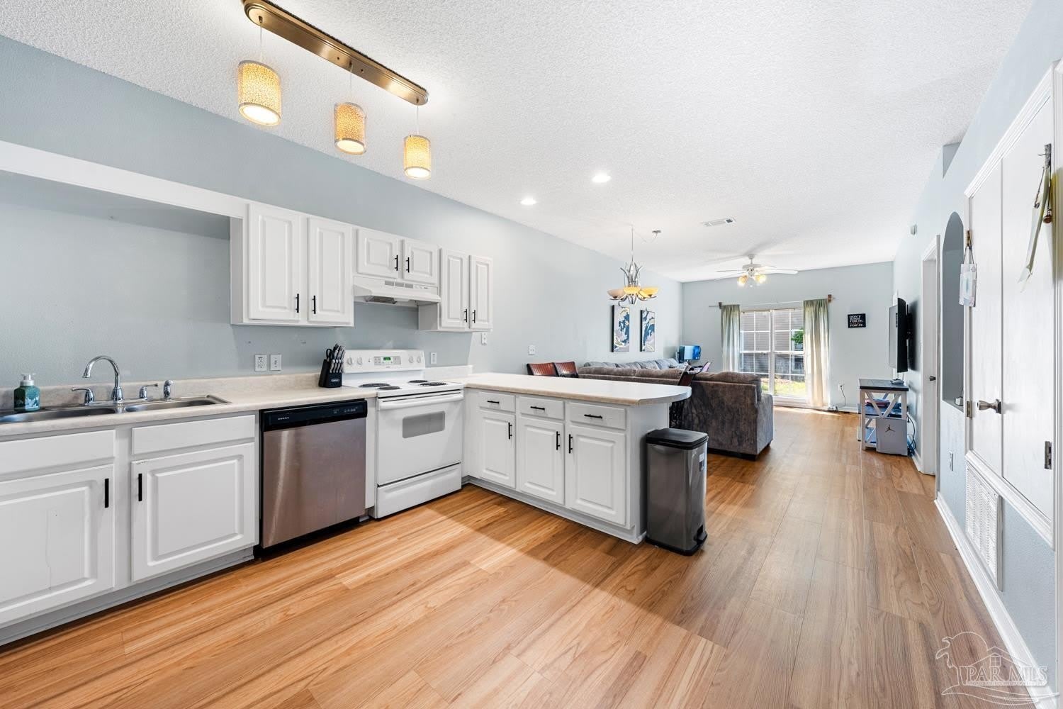 7101 Joy St – photo 5