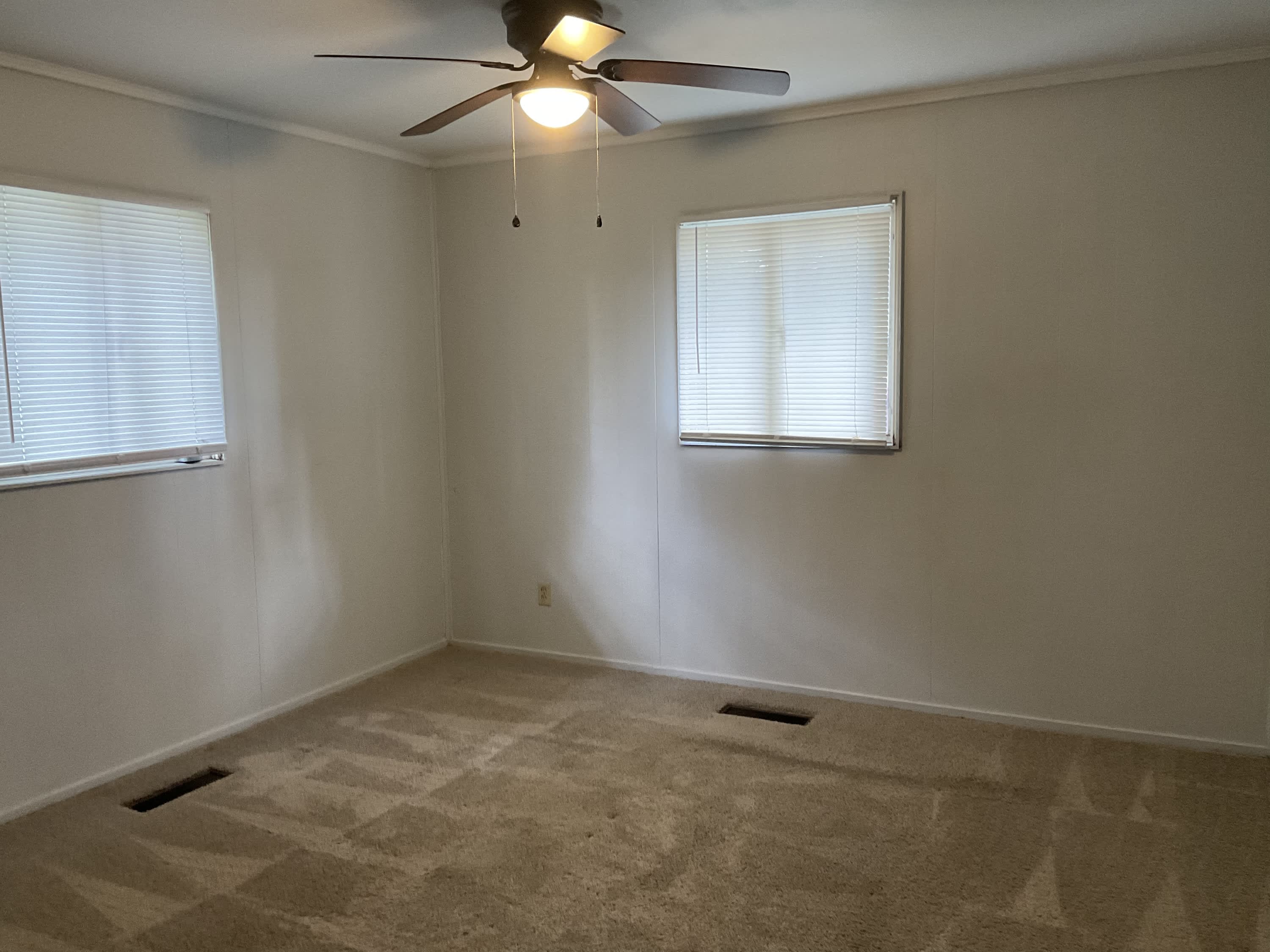 3360 Eastwood Dr – photo 5