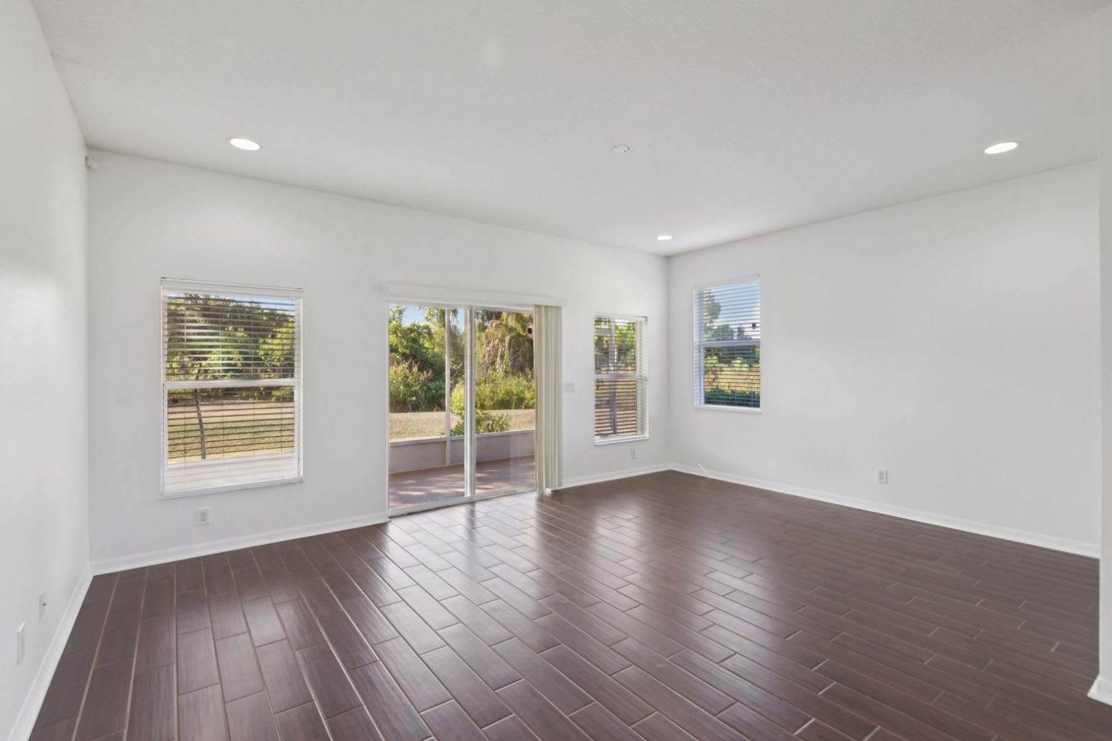 Beautiful Riverview Rental!! – photo 4