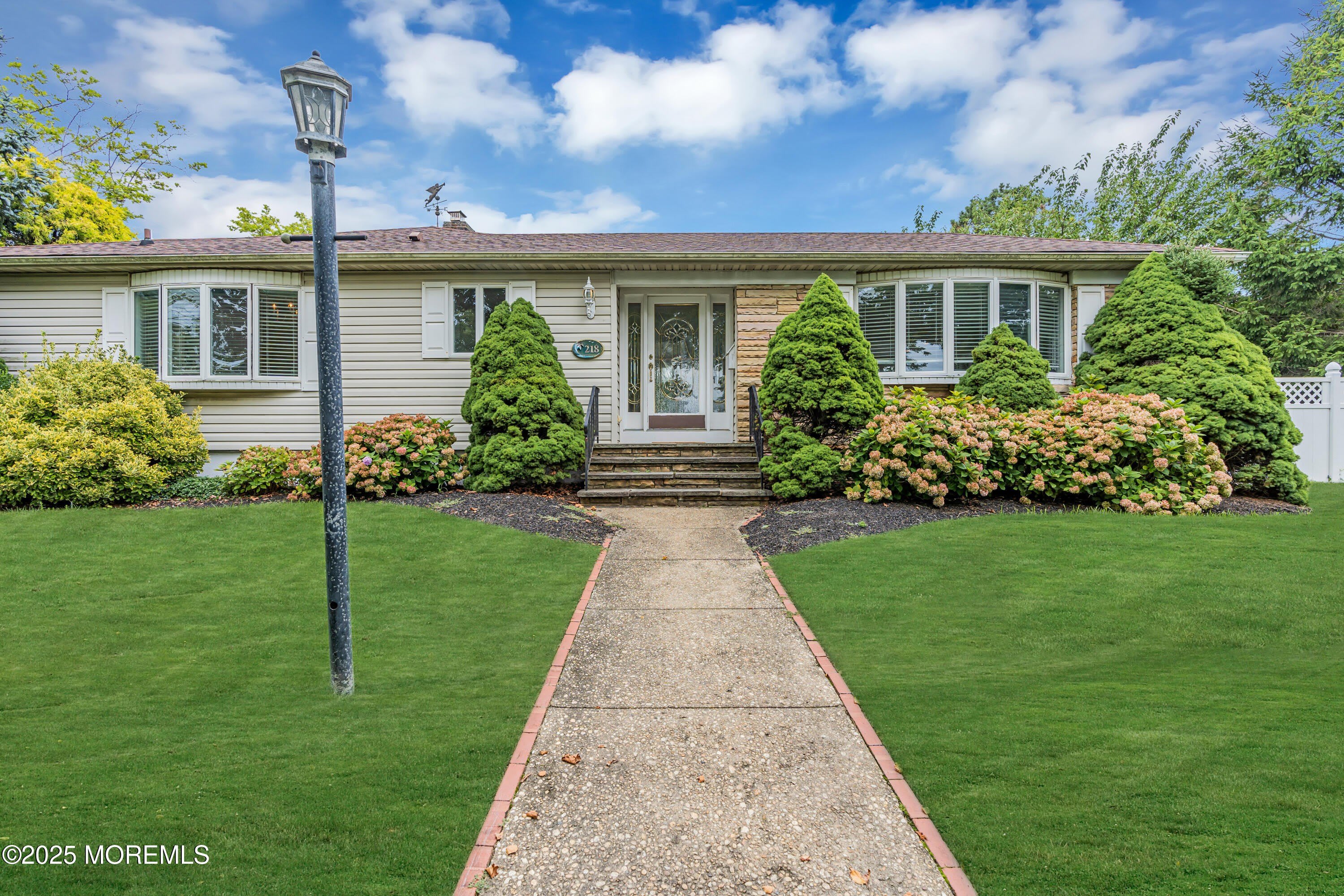 218 3Rd Avenue – photo 2