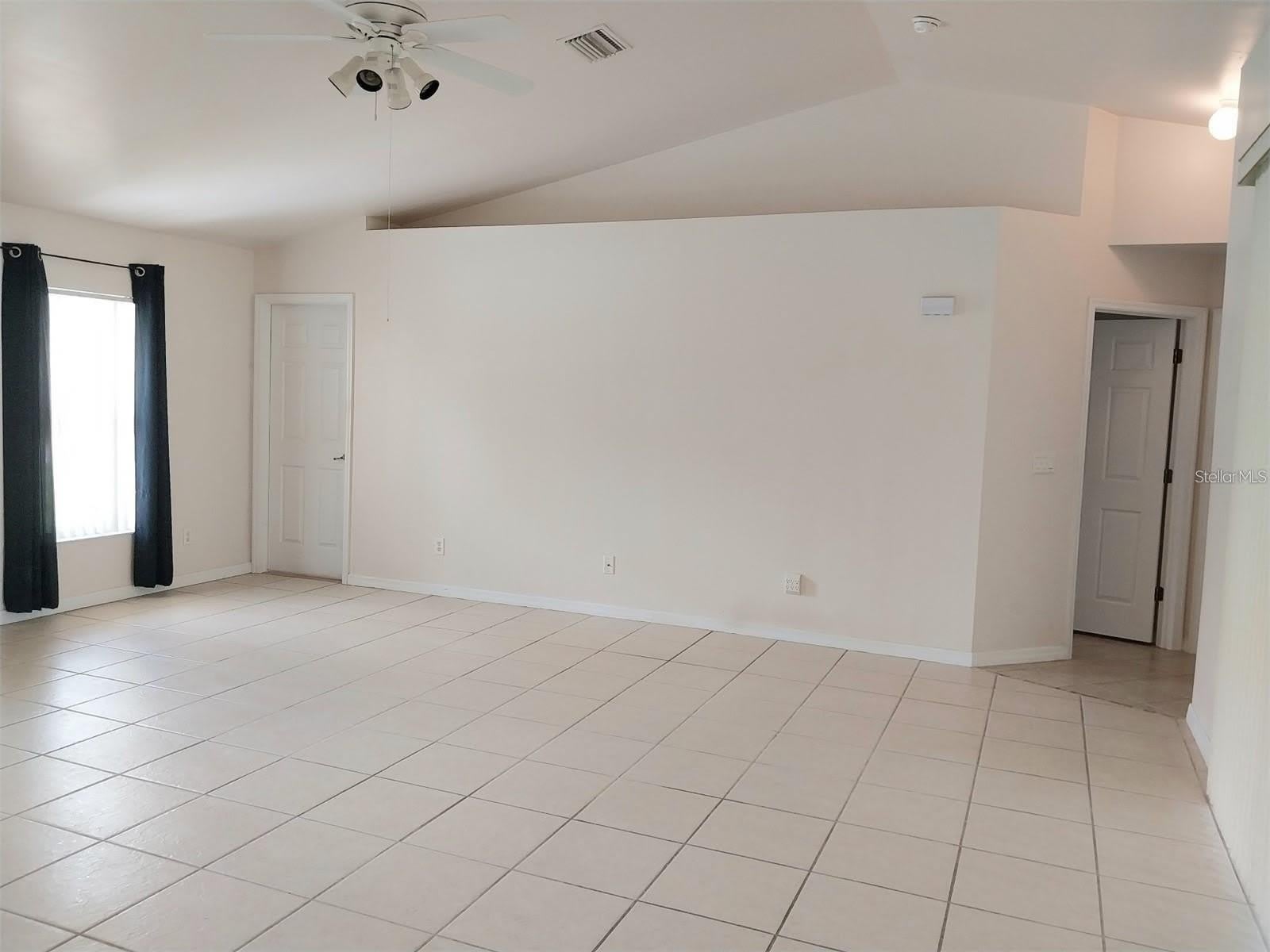 1695 GAUGUIN Road – photo 4