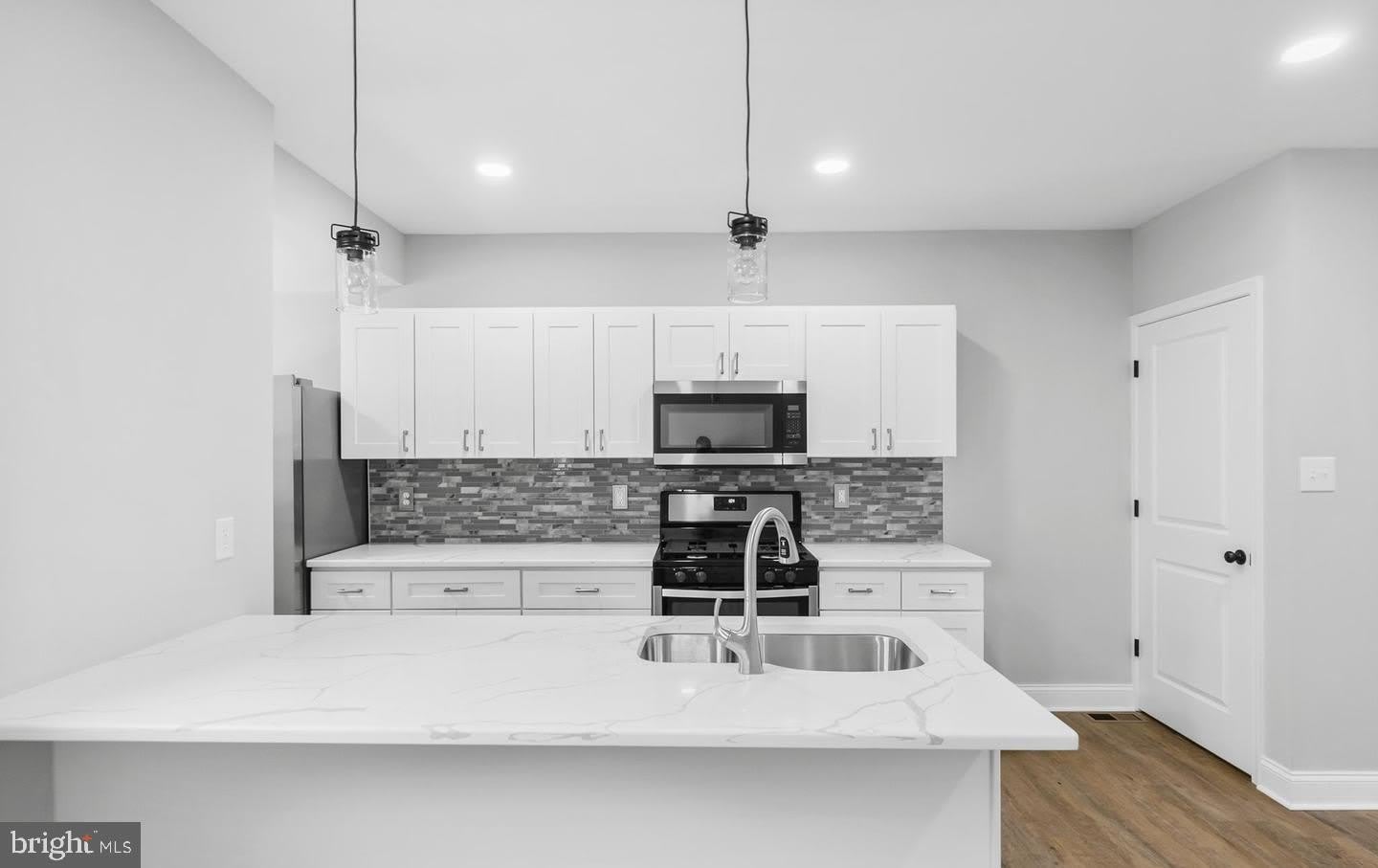 1536 S Corlies Street – photo 4