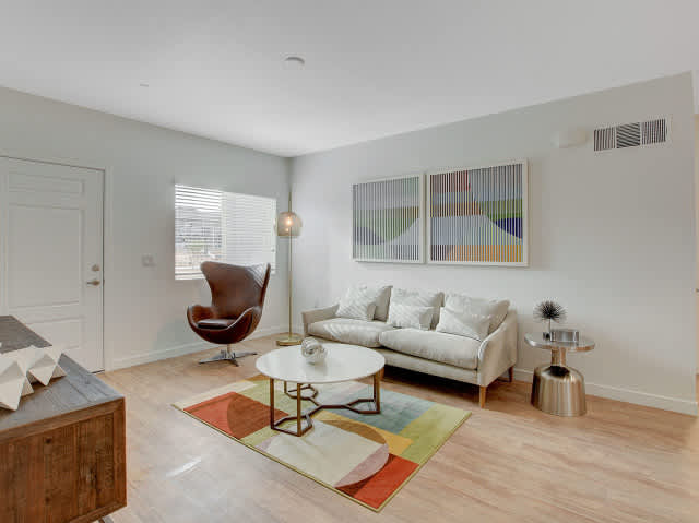 Showboat Park Apartments – photo 2