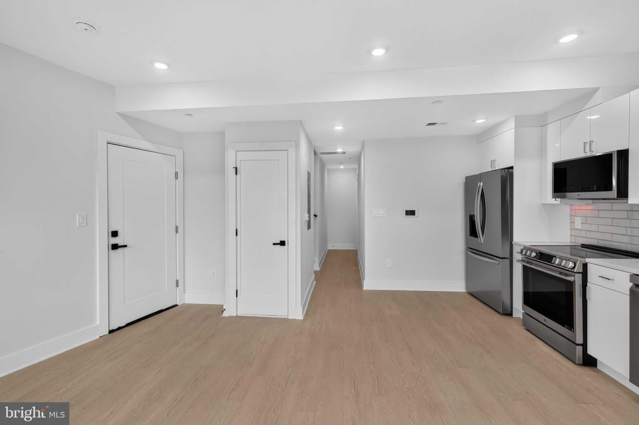 1650 COLUMBIA Road NW – photo 3