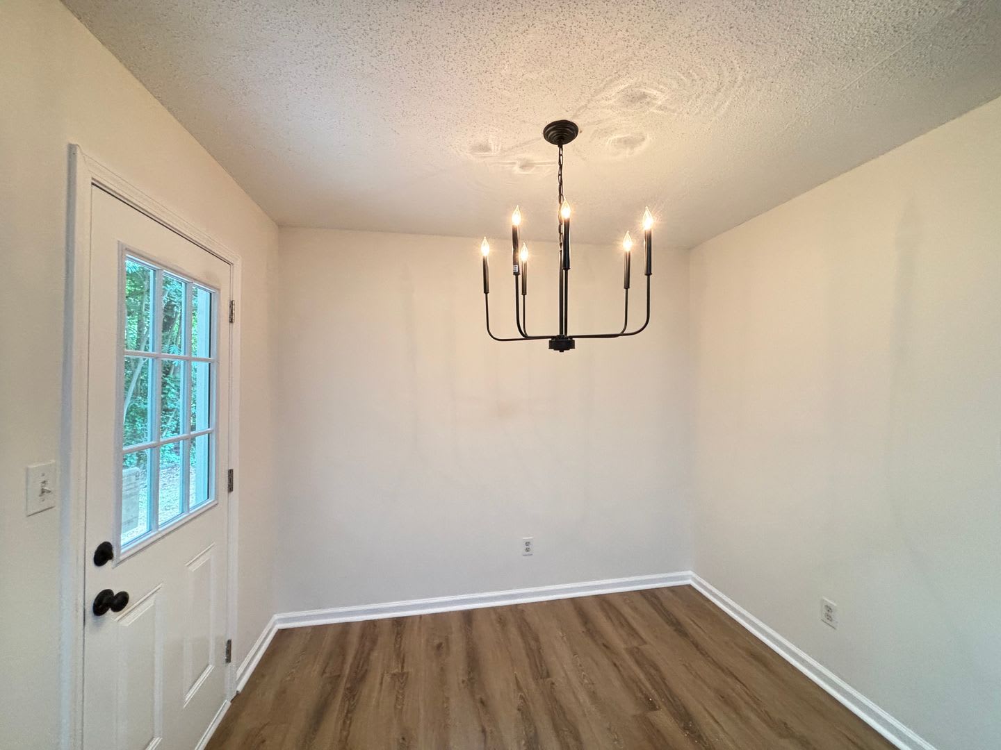 Cute Stepless 3 bedroom, 2 bath ranch in Dallas! – photo 4