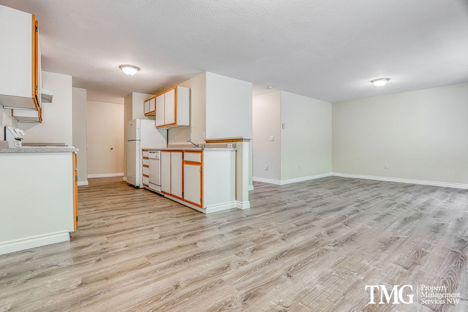 Third Avenue Apartments – photo 5