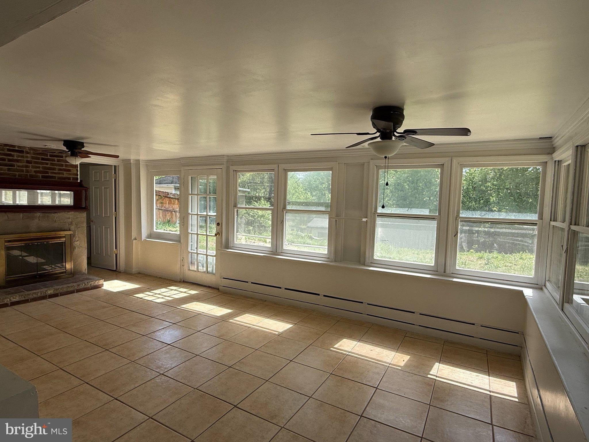 14212 FISHER Avenue – photo 3
