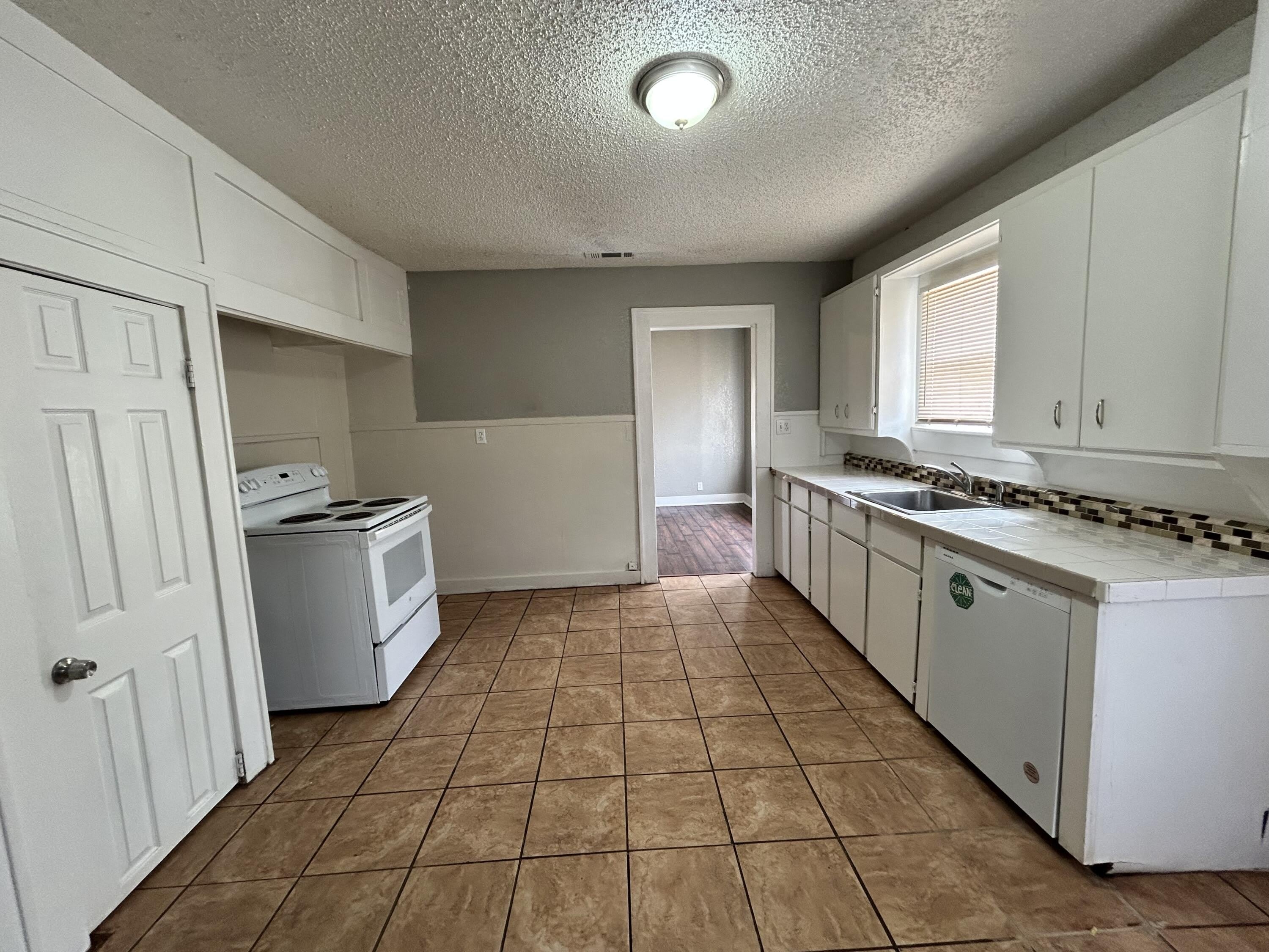 2124 20Th Street – photo 5