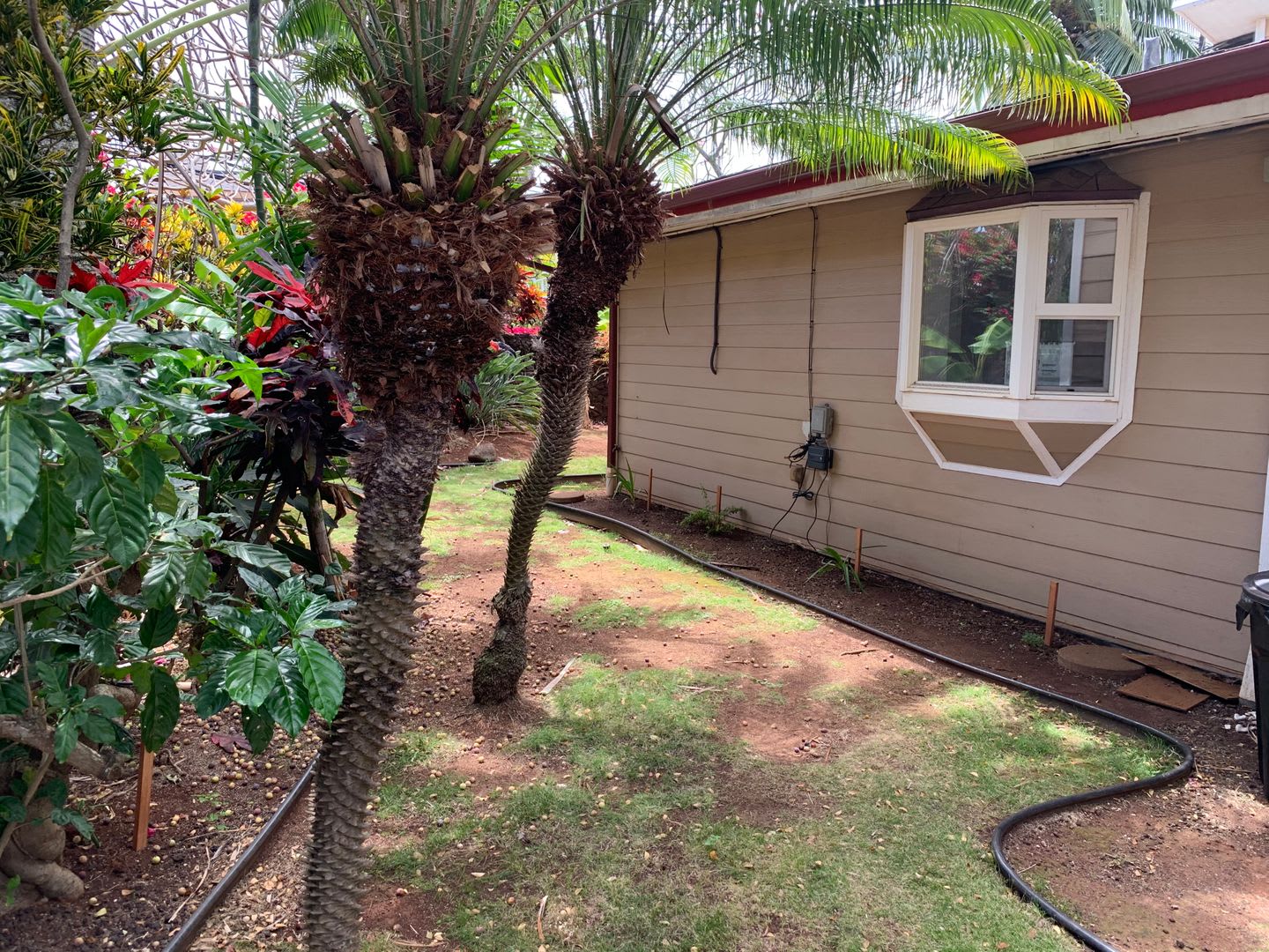 Great Kahana Home- 50 yards to the beach! – photo 2