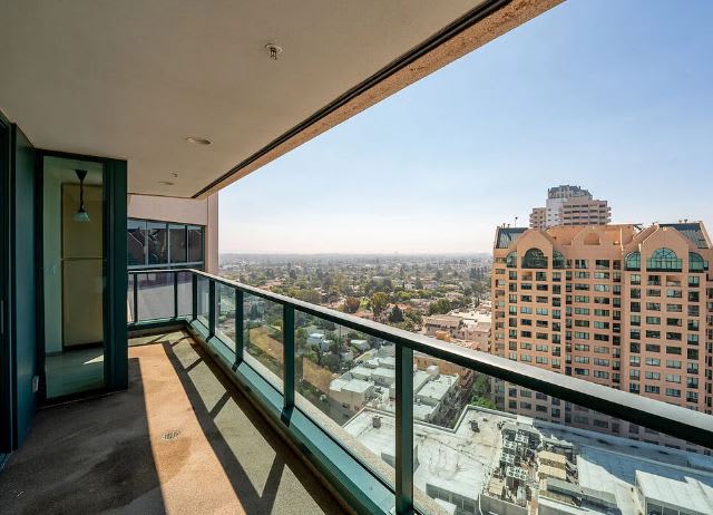 10490 Wilshire Blvd Apt 1402 – photo 2
