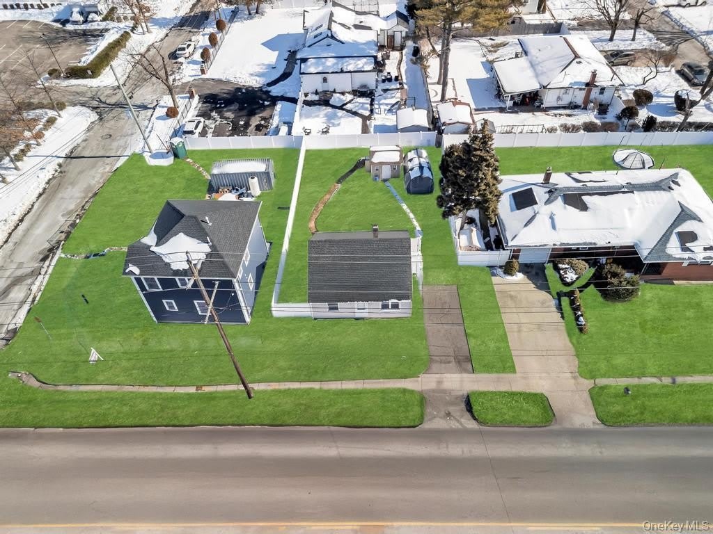 1333 5th Avenue – photo 2