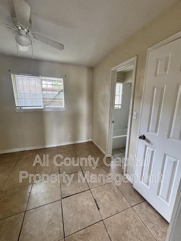 1208 Bundrant Dr Unit A – photo 4