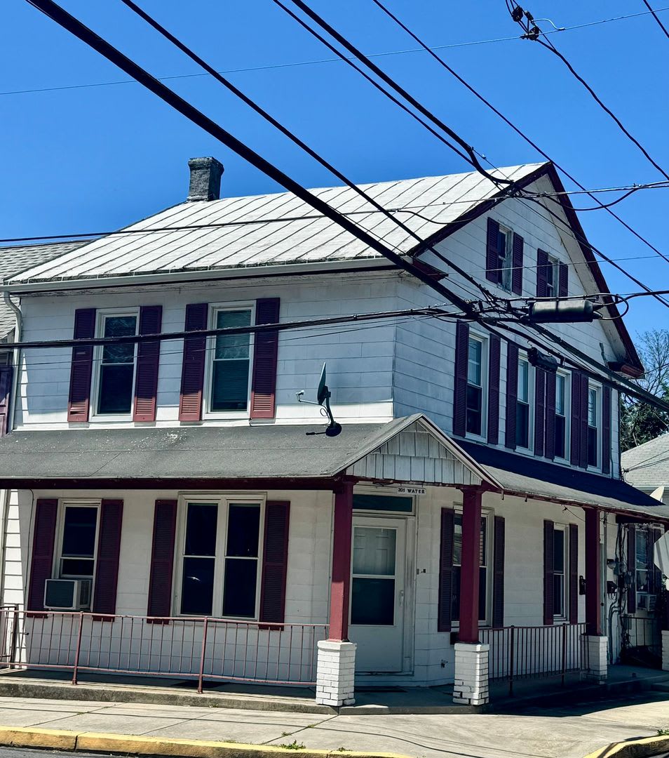 201 W Water St – photo 1