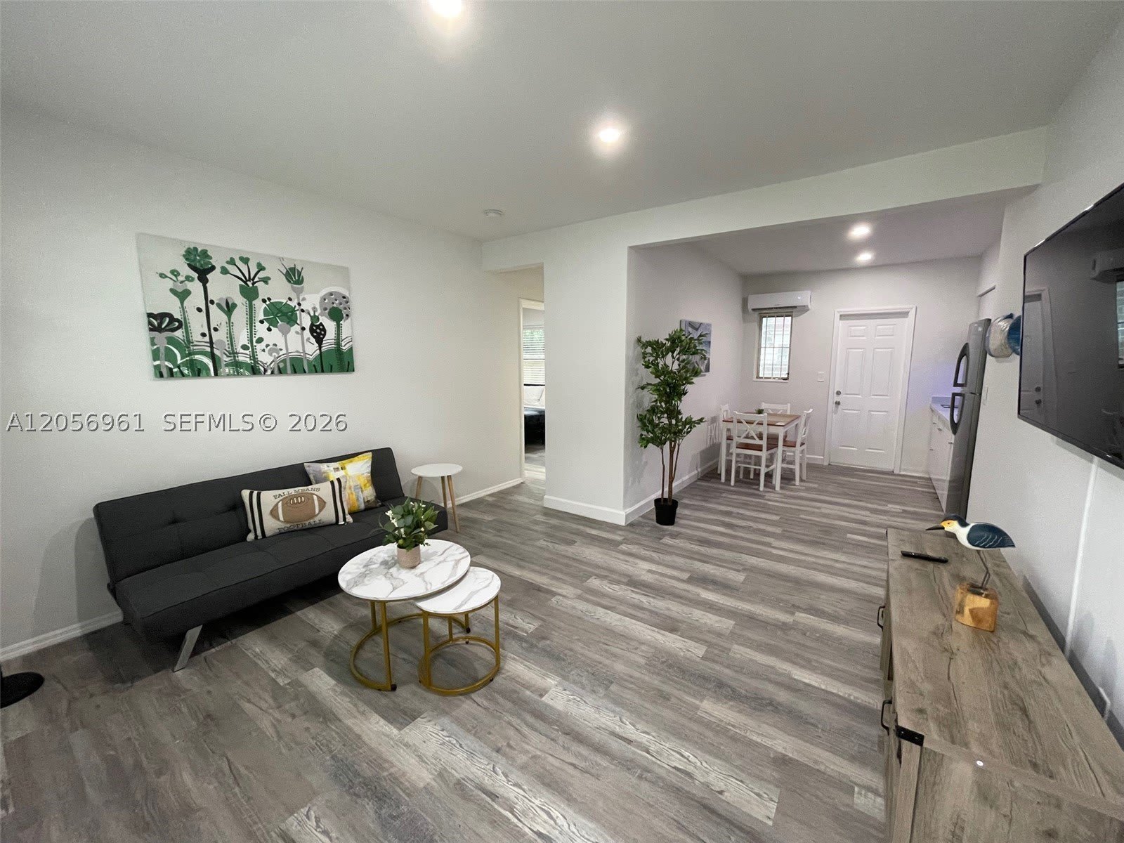 1117 SW 37th Ave – photo 1