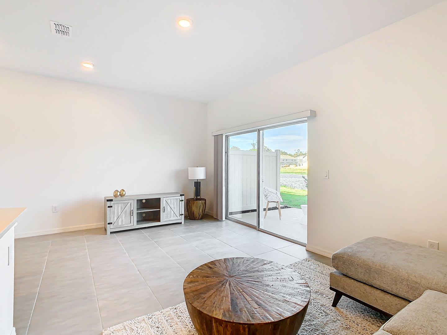 Available Now 3 2 5 Townhome For Rent In Bellalago – photo 5