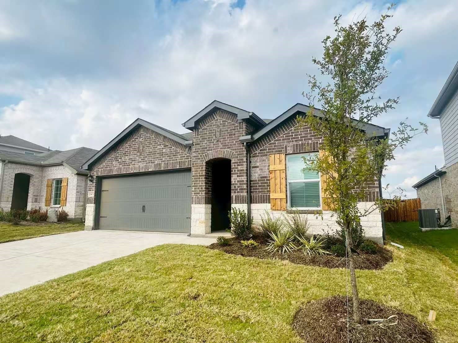 3431 Rendezvous Way – photo 2
