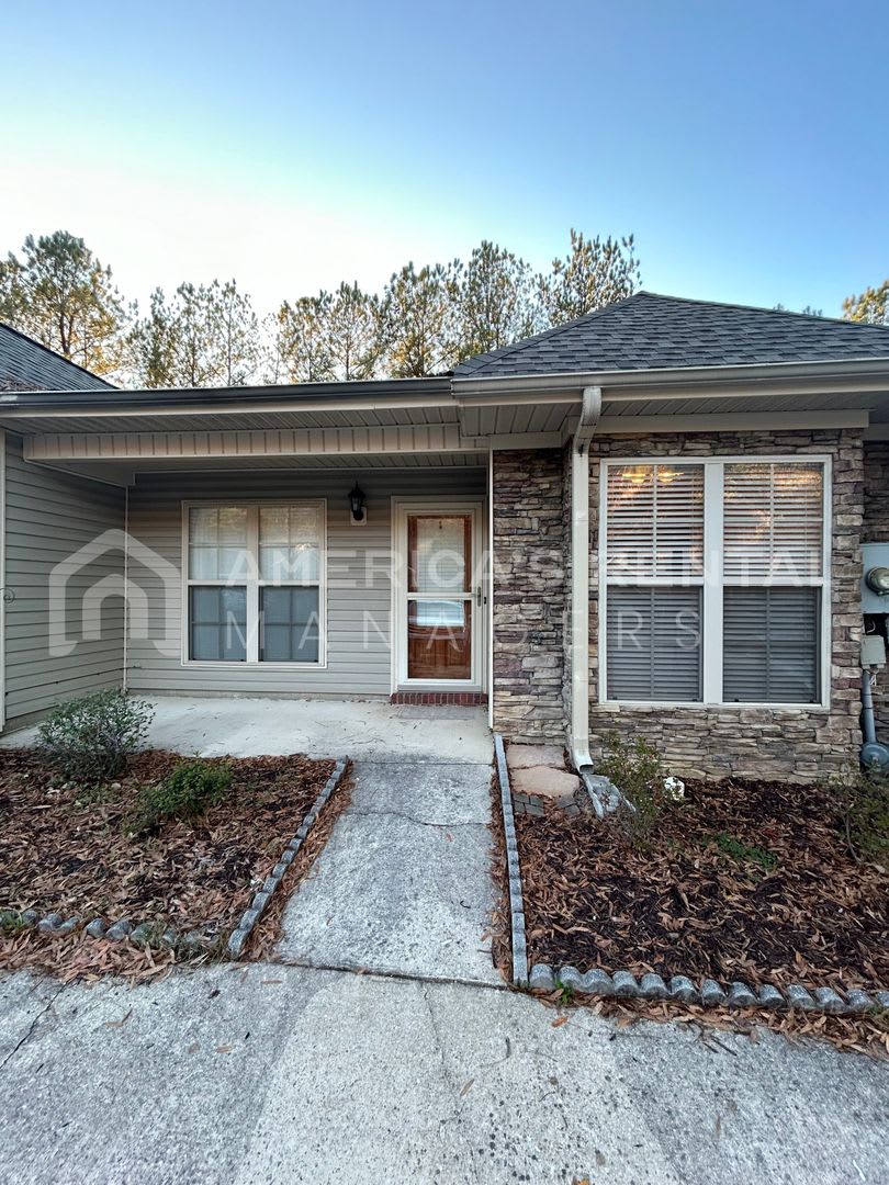 Townhome In Hoover Al Available To View With 48 Hour Notice – photo 1