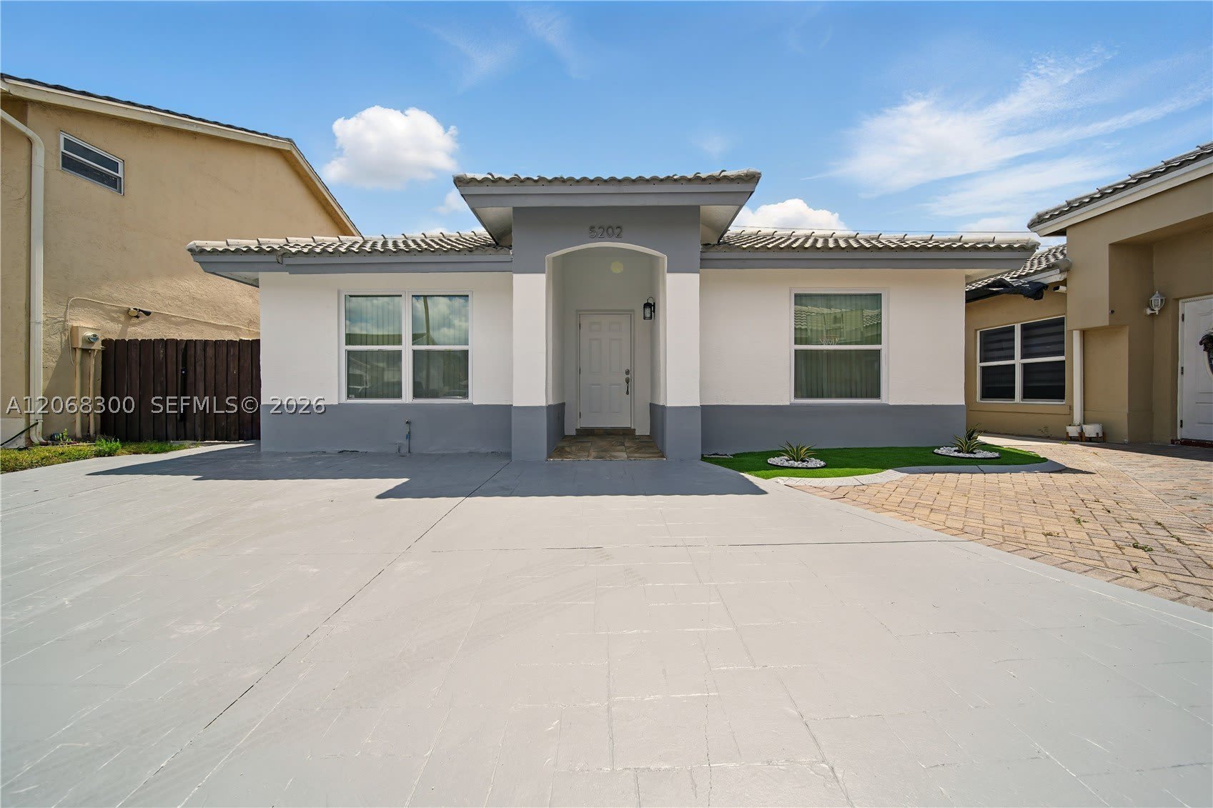5202 NW 187th St – photo 1