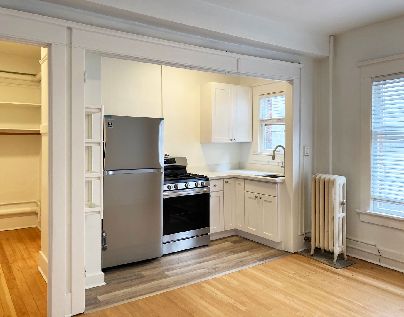 Virginian Apartments – photo 2