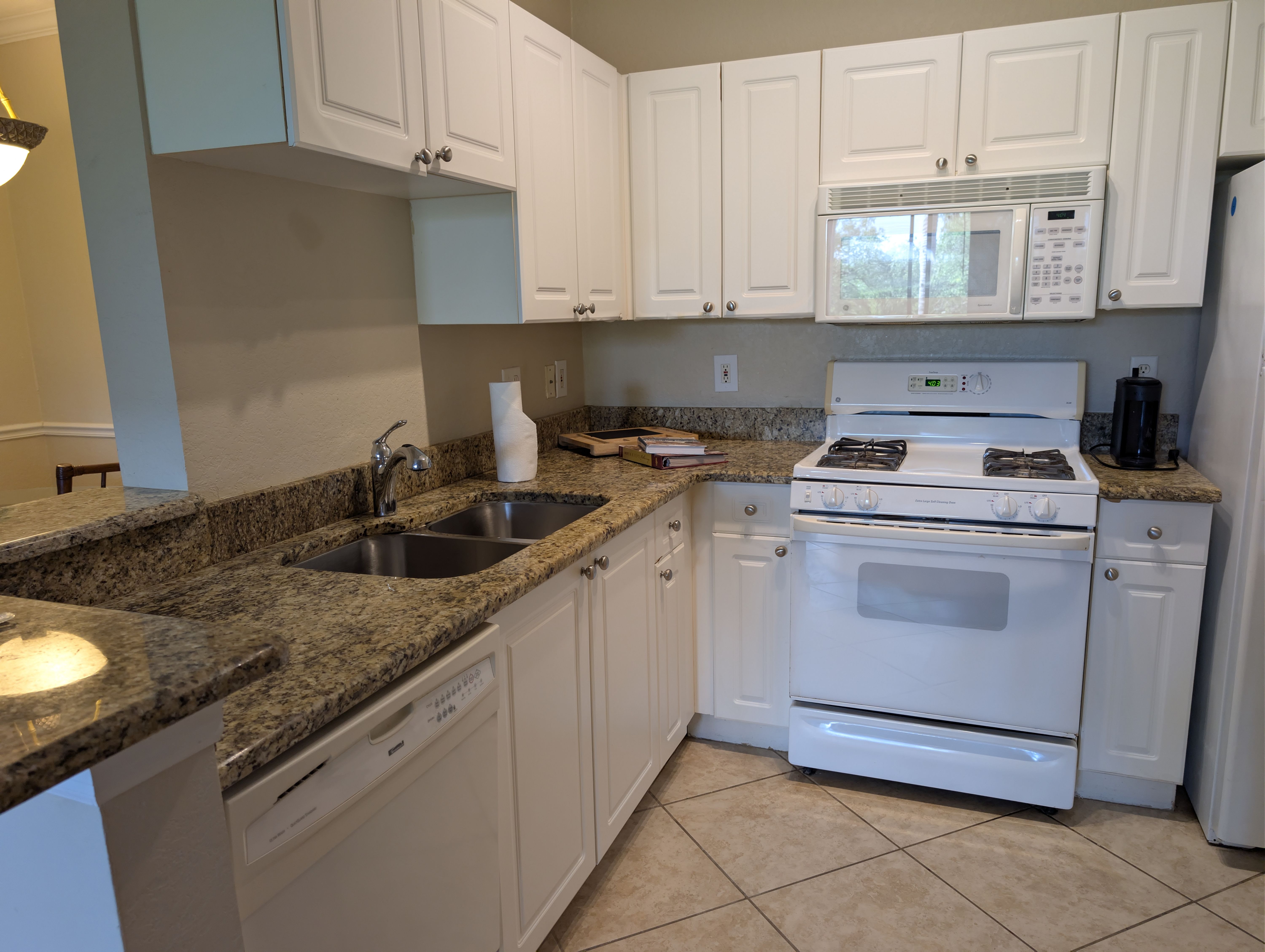 2731 Via Capri Unit 917 – photo 3