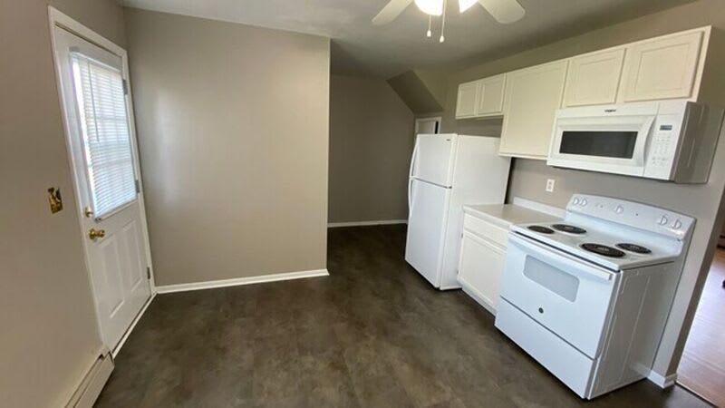8551 Elm St – photo 2