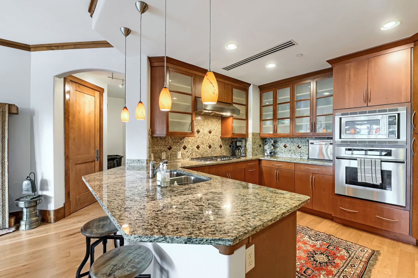 Stylish Boulder Retreat – photo 2