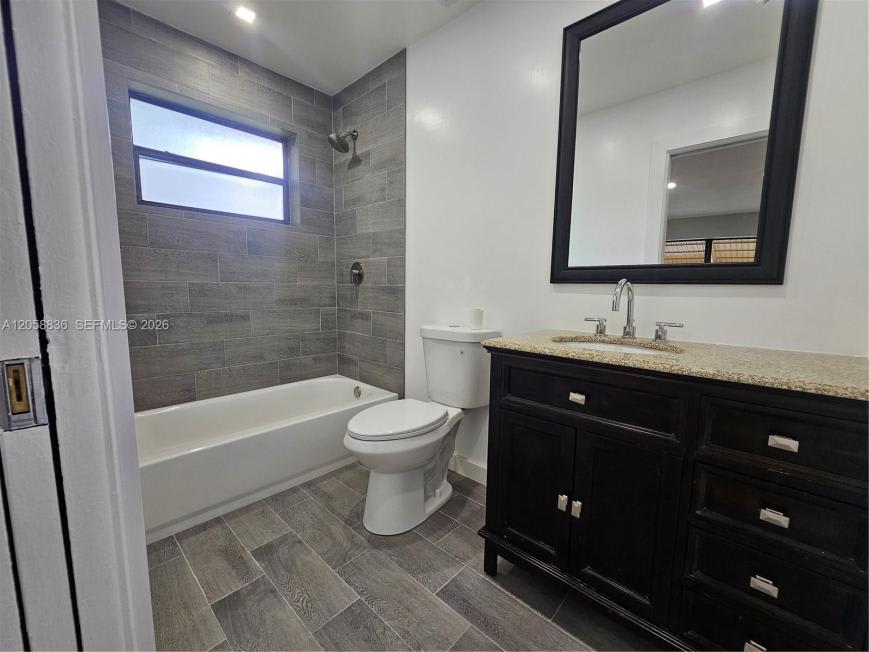 1373 NE 144th St – photo 4