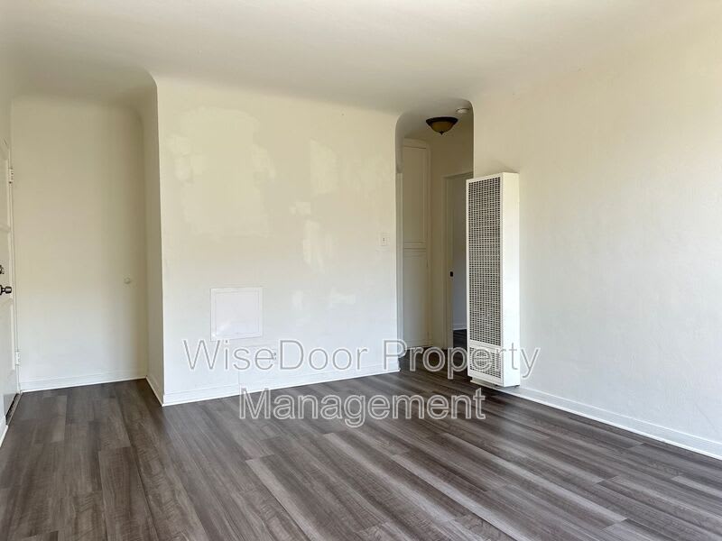 3852 1 2 City Terrace Dr – photo 5