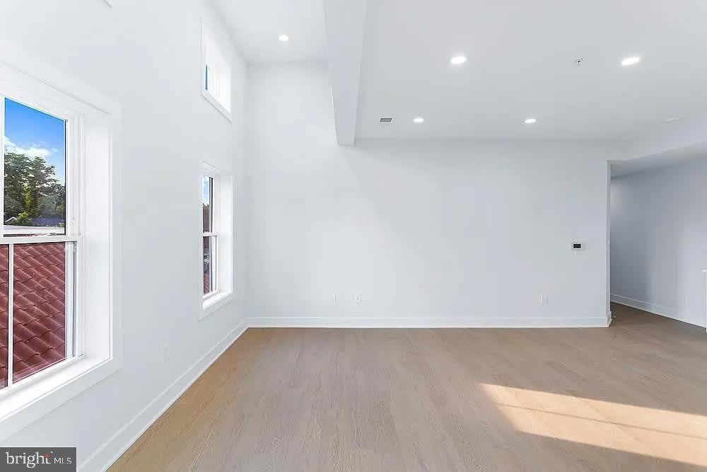 1109 FERN Street NW – photo 3