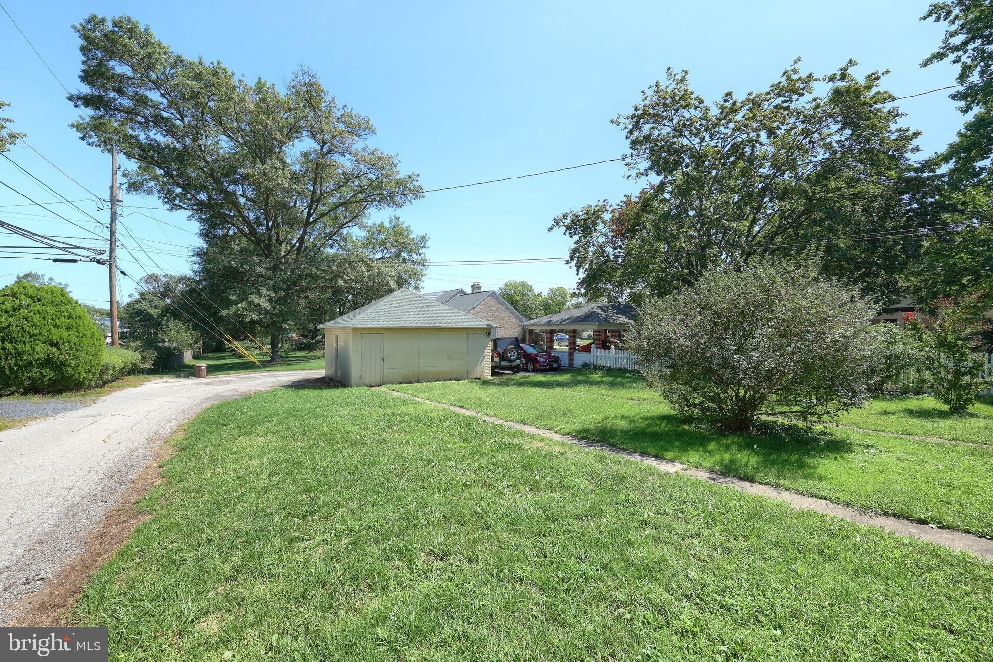 319 N STRATTON STREET – photo 5