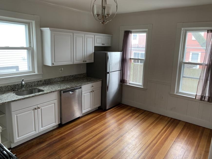 77 Saint Andrew Rd – photo 2