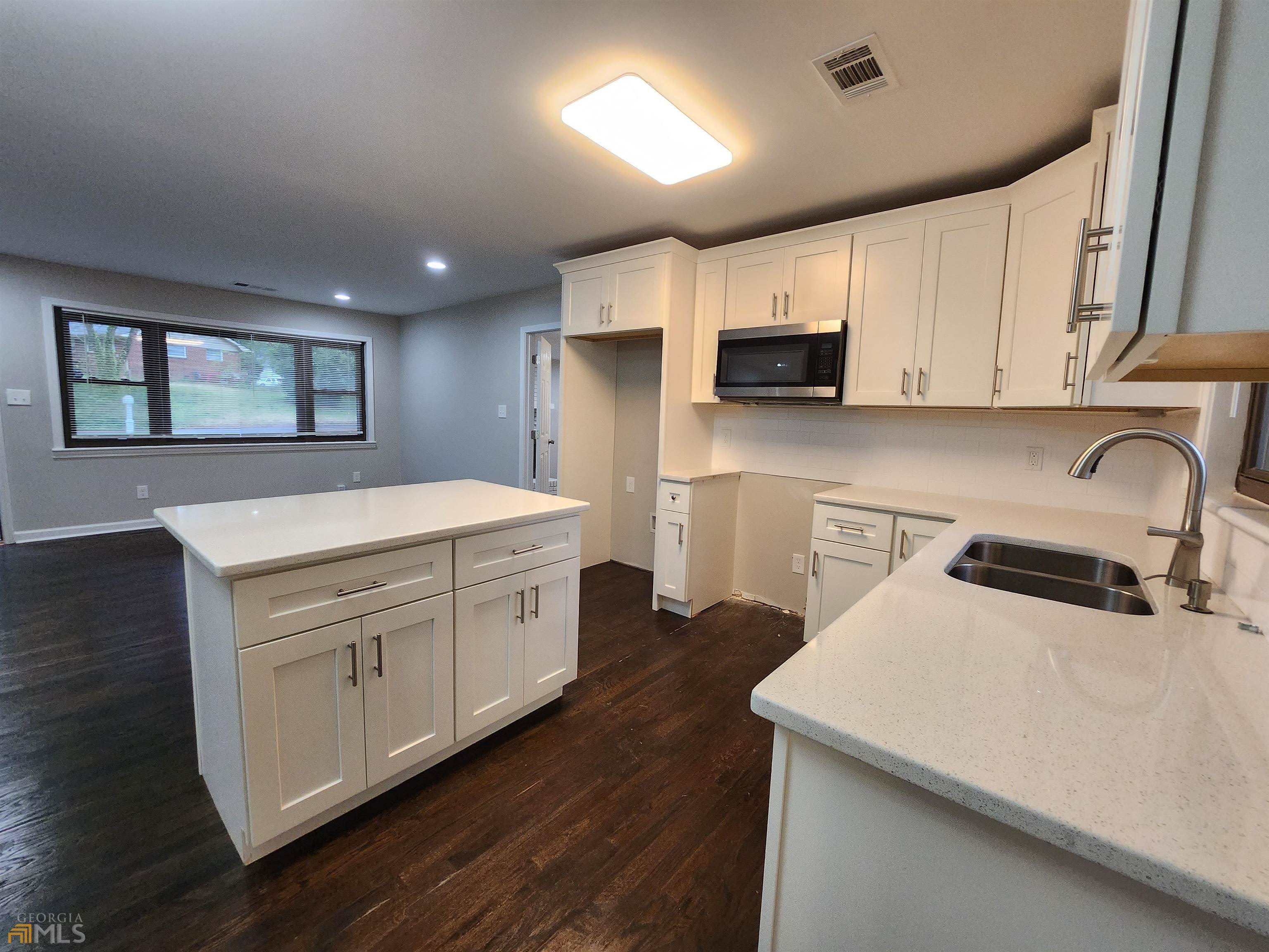 1858 Glen Echo Drive – photo 4