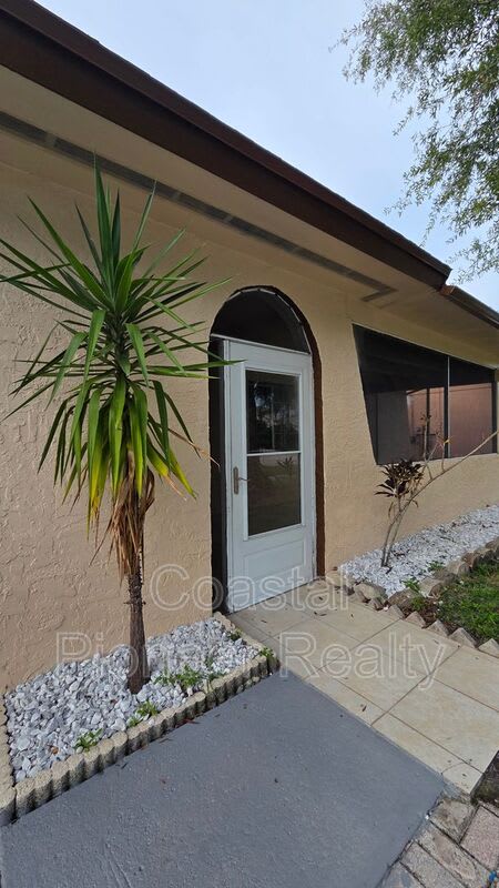 4817 Cypress Tree Dr – photo 3