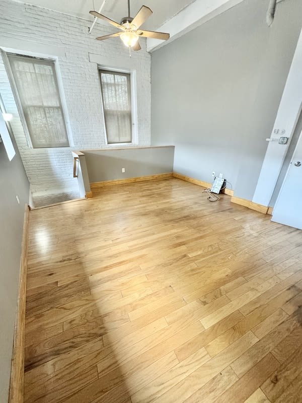 114 Virginia St – photo 2