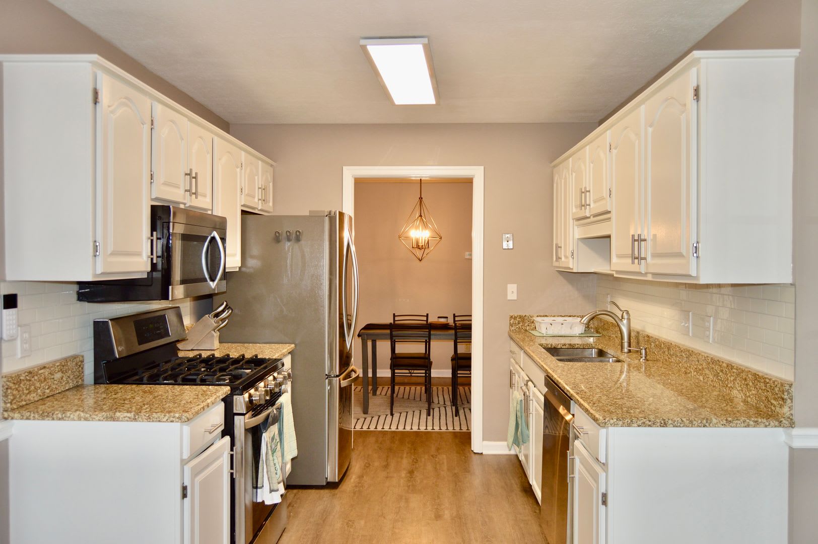 1306 Fox Run Ct, Youngstown, OH 44512 – photo 2