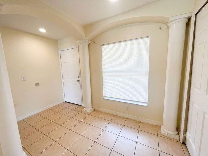 2607 Emerald Lake Court – photo 2