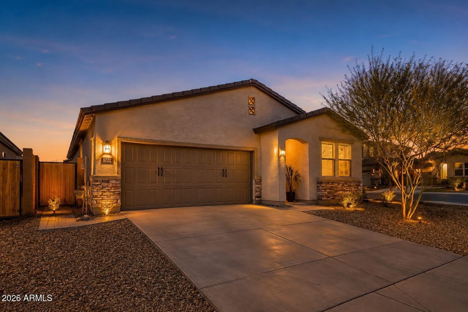 5722 W Getty Drive – photo 4