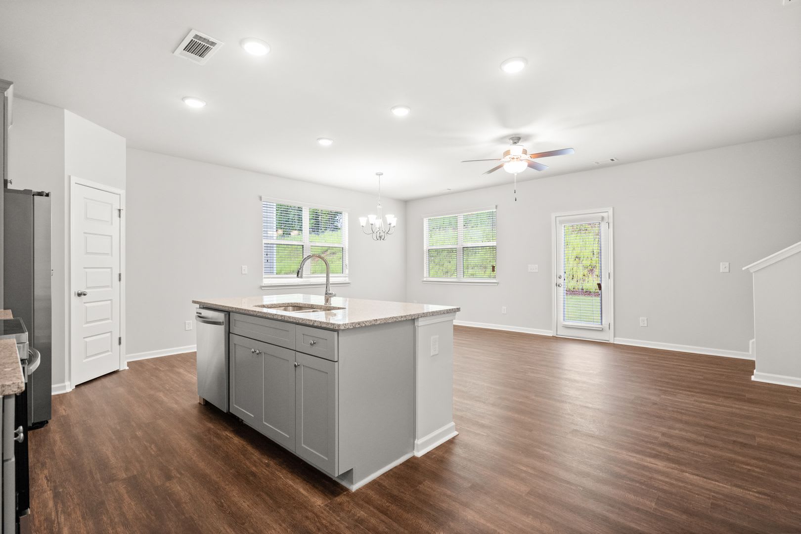 4 bed / 2.5 bath in Gainesville! Retreat at Chicopee – photo 5