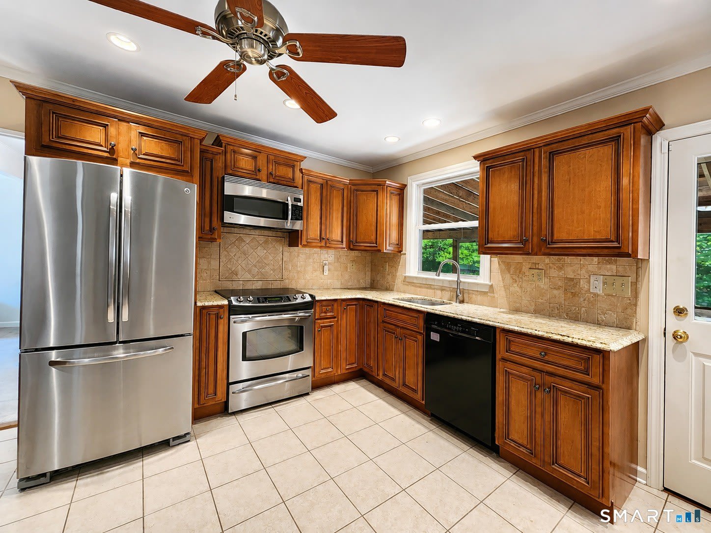 6 Nottingham Drive – photo 2