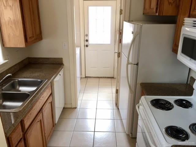 1813 Bahamas Drive – photo 4