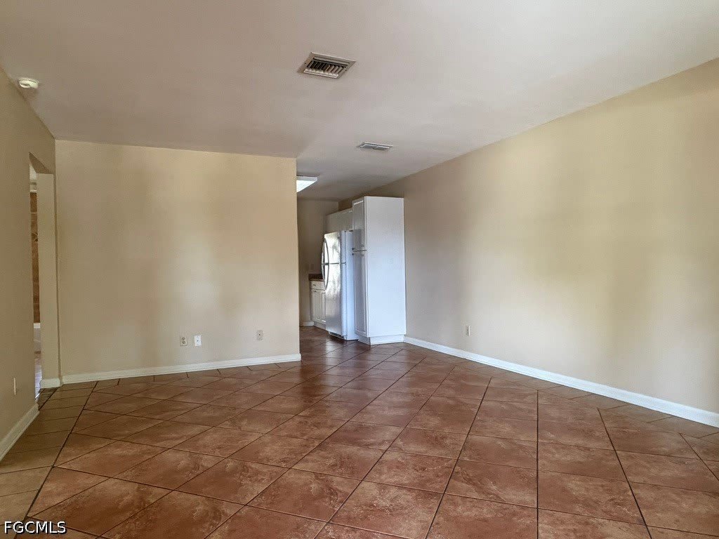 4924 Vincennes Street – photo 2