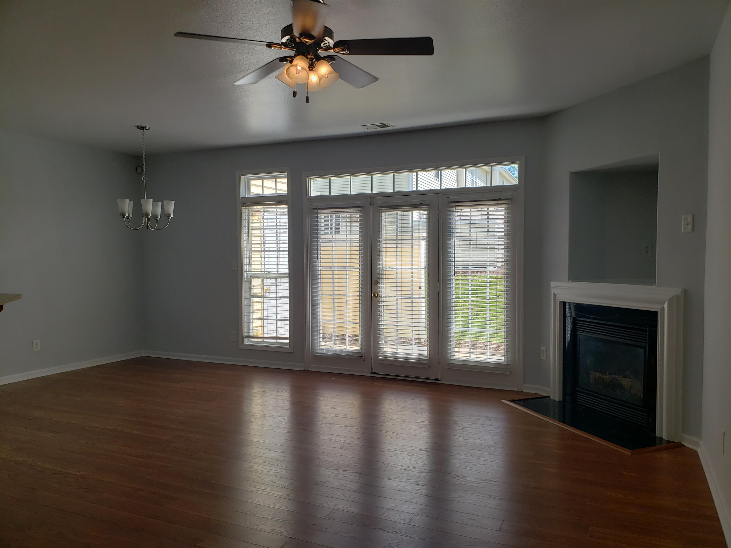 2472 Redmayne Lane – photo 3