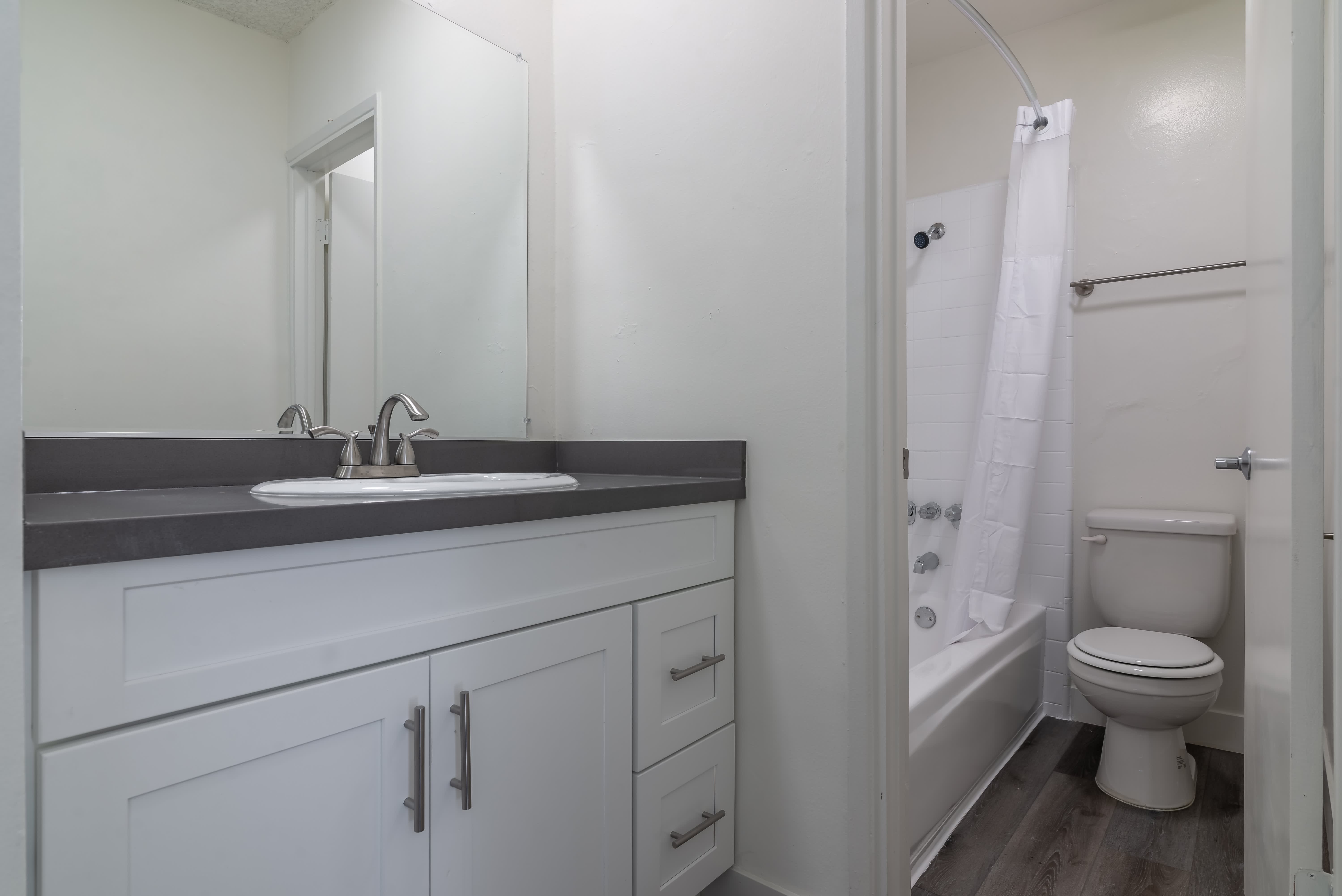 1661 West 219Th Street – photo 5